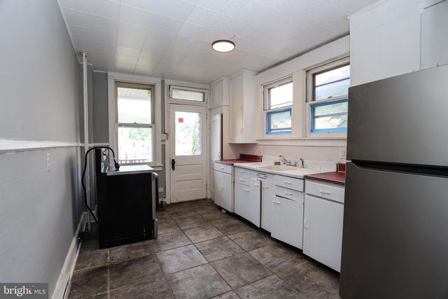 1229-1231 WALNUT ST, Ashland, PA 17921