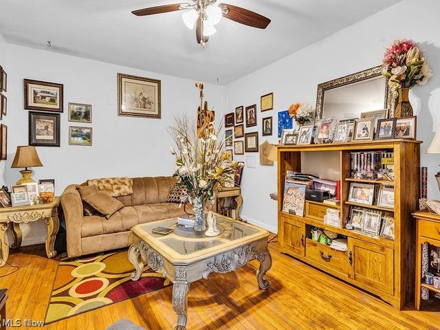 4216 E 162nd Street, Cleveland, OH 44128