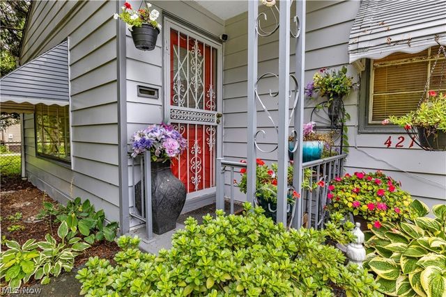 4216 E 162nd Street, Cleveland, OH 44128