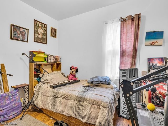 4216 E 162nd Street, Cleveland, OH 44128