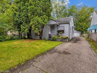 4216 E 162nd Street, Cleveland, OH 44128