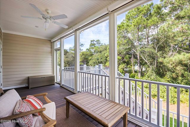 157 NE 4th Street, Oak Island, NC 28465