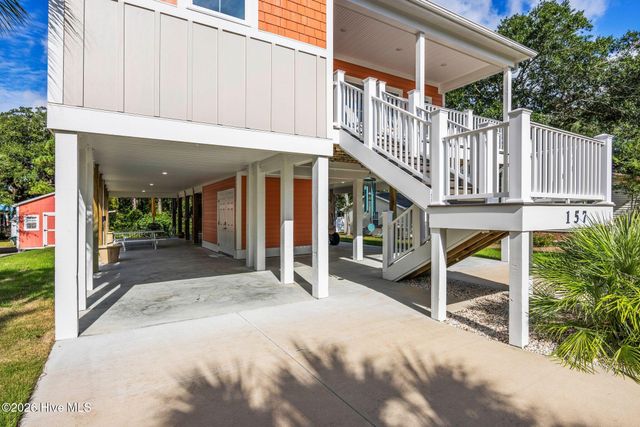 157 NE 4th Street, Oak Island, NC 28465