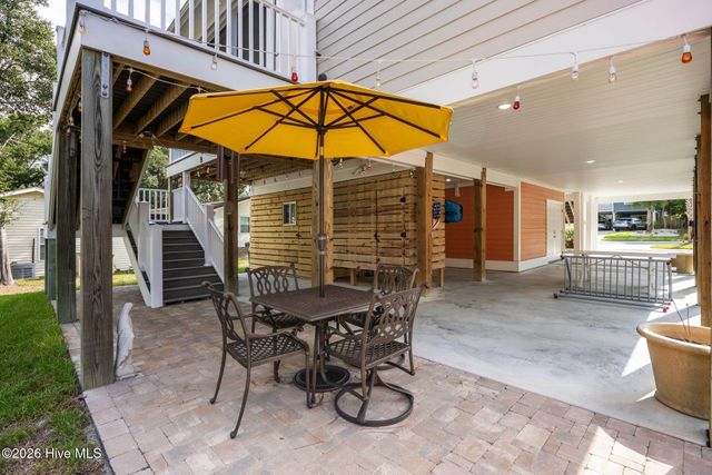157 NE 4th Street, Oak Island, NC 28465
