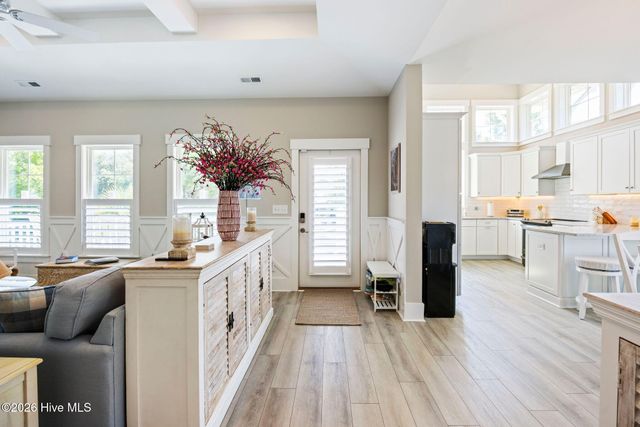 157 NE 4th Street, Oak Island, NC 28465