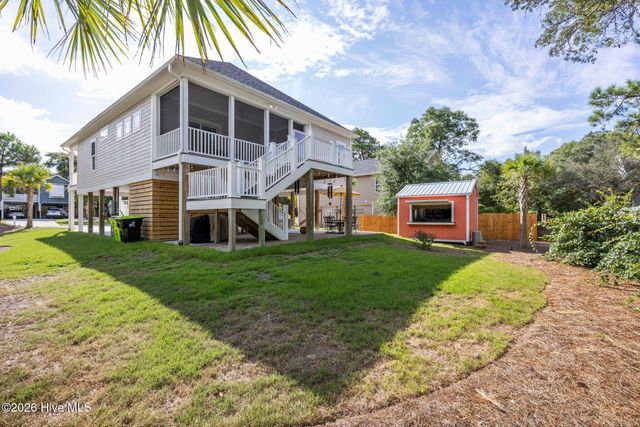 157 NE 4th Street, Oak Island, NC 28465