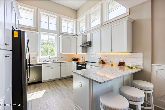 157 NE 4th Street, Oak Island, NC 28465