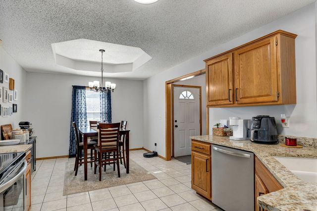 3569 W Cardinal Drive, Springfield, MO 65810