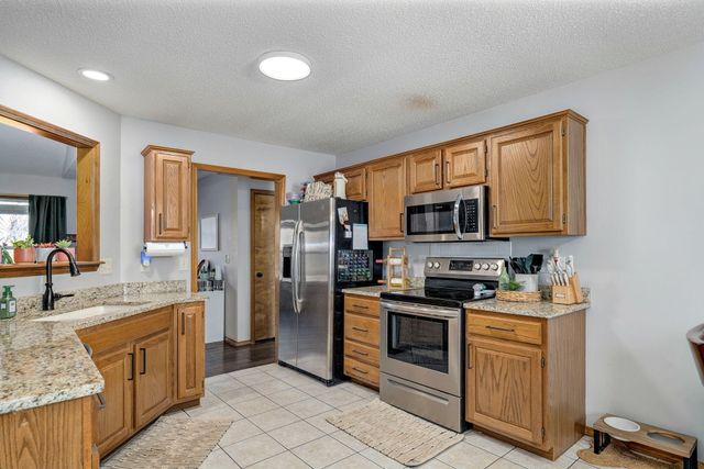 3569 W Cardinal Drive, Springfield, MO 65810