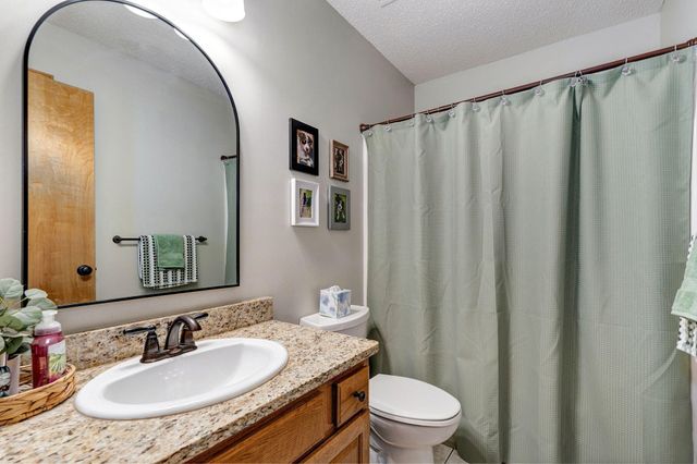 3569 W Cardinal Drive, Springfield, MO 65810