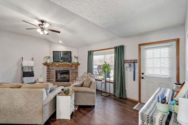 3569 W Cardinal Drive, Springfield, MO 65810