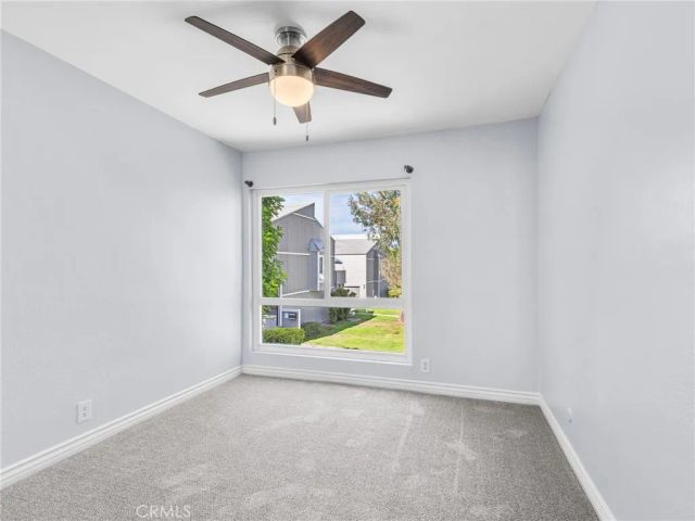 2710 W Segerstrom Avenue F, Santa Ana, CA 92704
