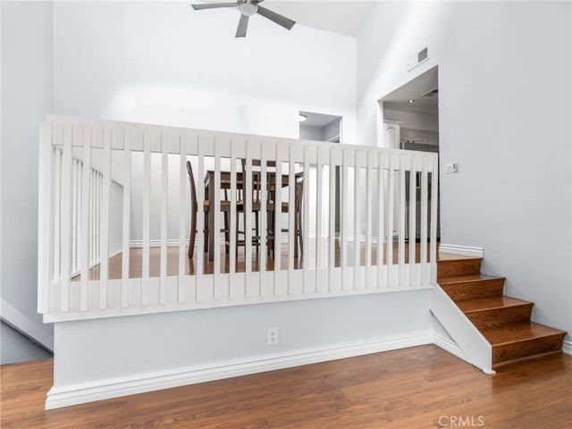 2710 W Segerstrom Avenue F, Santa Ana, CA 92704