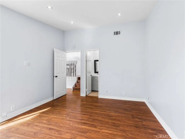 2710 W Segerstrom Avenue F, Santa Ana, CA 92704