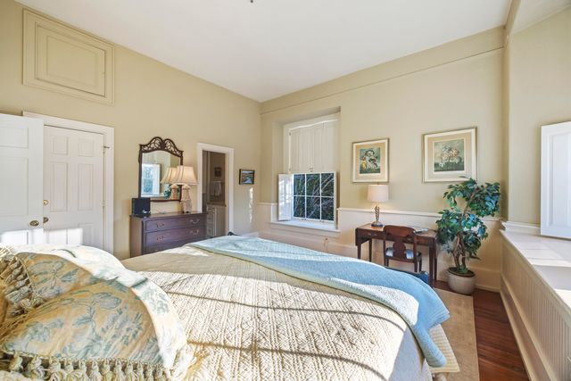 67 Legare 201, Charleston, SC 29401