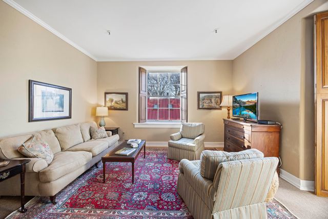 67 Legare 201, Charleston, SC 29401