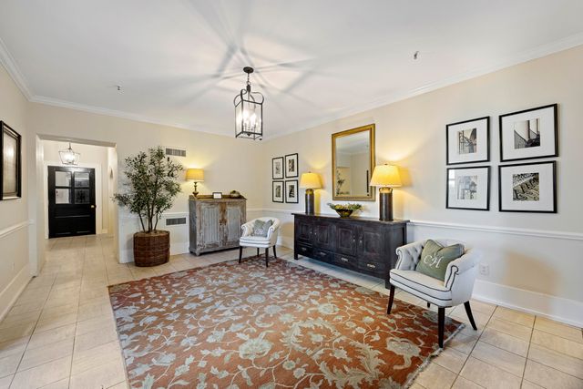 67 Legare 201, Charleston, SC 29401