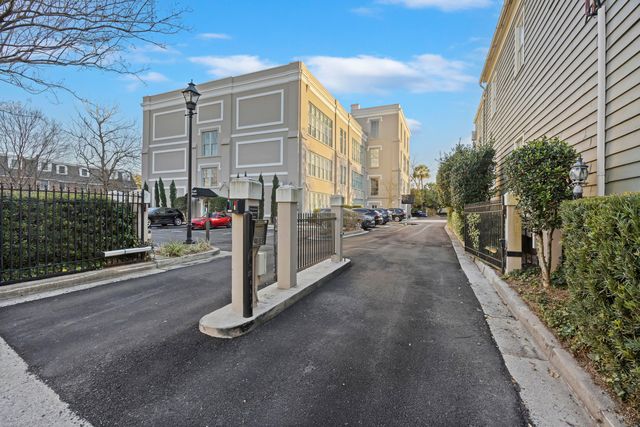 67 Legare 201, Charleston, SC 29401