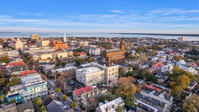 67 Legare 201, Charleston, SC 29401