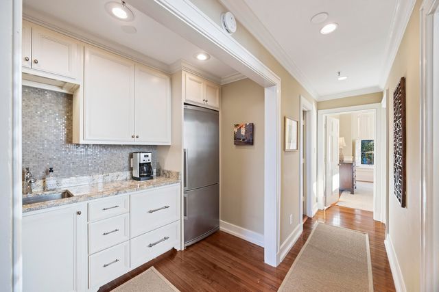 67 Legare 201, Charleston, SC 29401