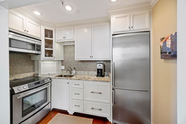 67 Legare 201, Charleston, SC 29401