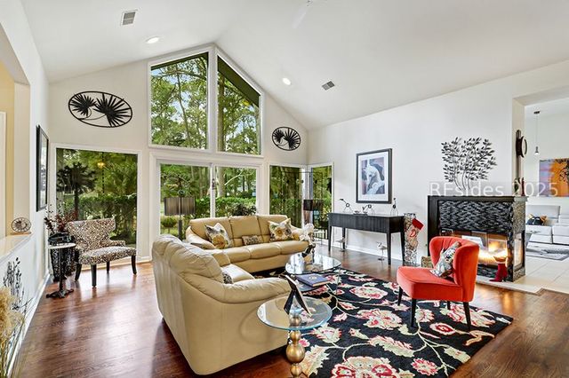 5 Indigo Ct, Hilton Head Island, SC 29926