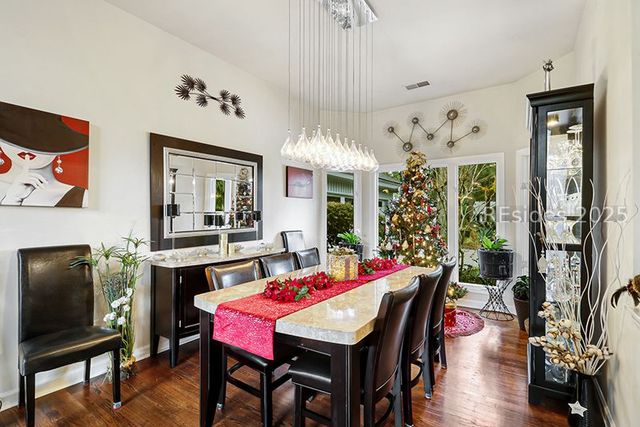 5 Indigo Ct, Hilton Head Island, SC 29926