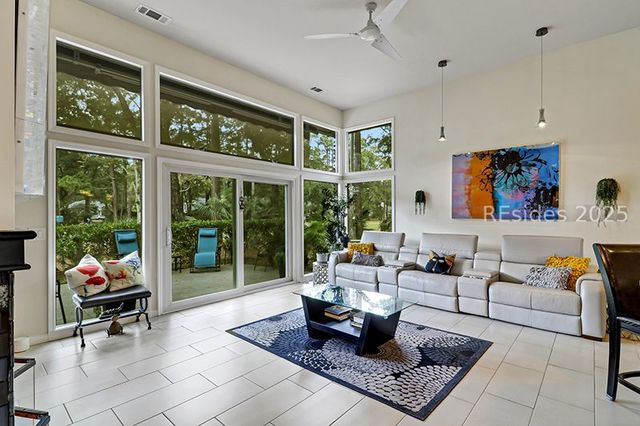 5 Indigo Ct, Hilton Head Island, SC 29926