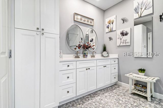 5 Indigo Ct, Hilton Head Island, SC 29926