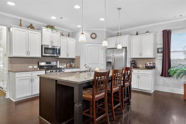 6655 Rivergreen Road, Flowery Branch, GA 30542