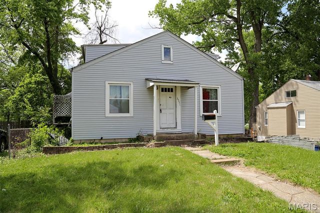3551 Saint Christopher Lane, St Ann, MO 63074