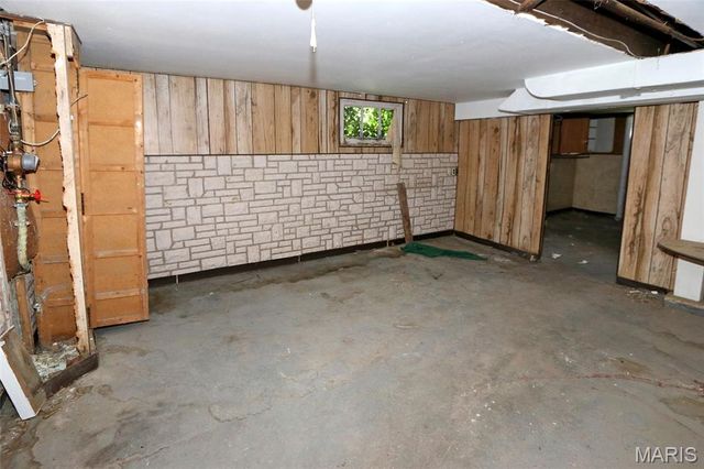 3551 Saint Christopher Lane, St Ann, MO 63074