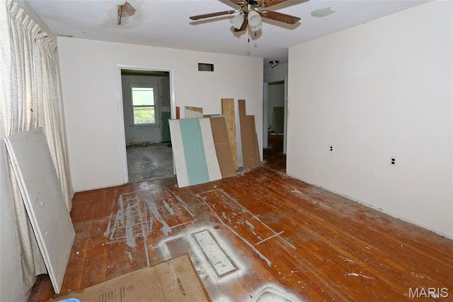 3551 Saint Christopher Lane, St Ann, MO 63074