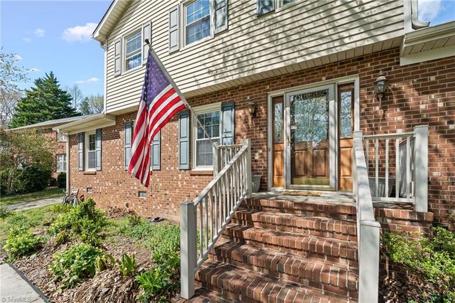 5520 Robinridge Road, Greensboro, NC 27410