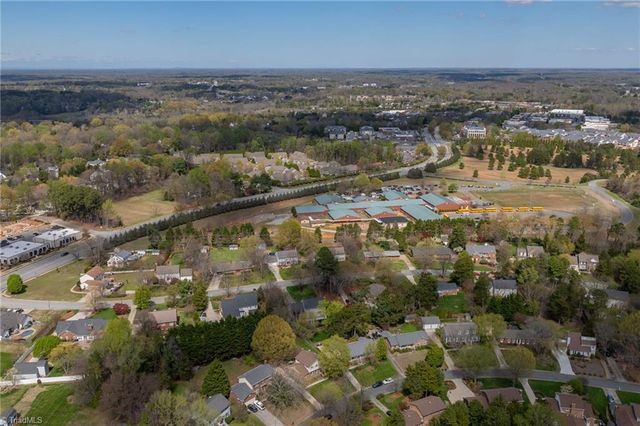 5520 Robinridge Road, Greensboro, NC 27410