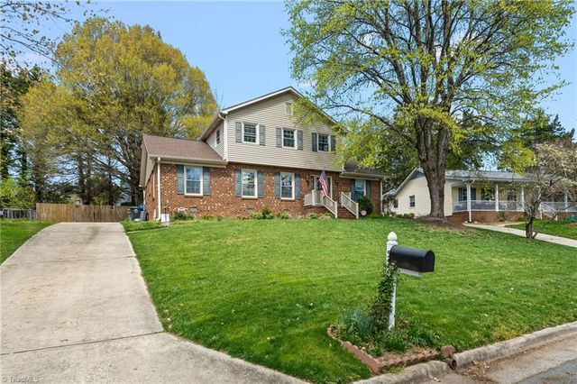 5520 Robinridge Road, Greensboro, NC 27410