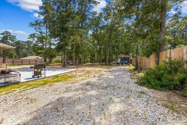9792 Cold Creek Drive, Conroe, TX 77306