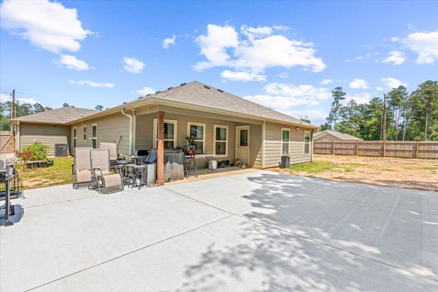 9792 Cold Creek Drive, Conroe, TX 77306