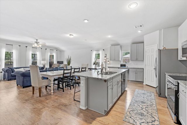 9792 Cold Creek Drive, Conroe, TX 77306
