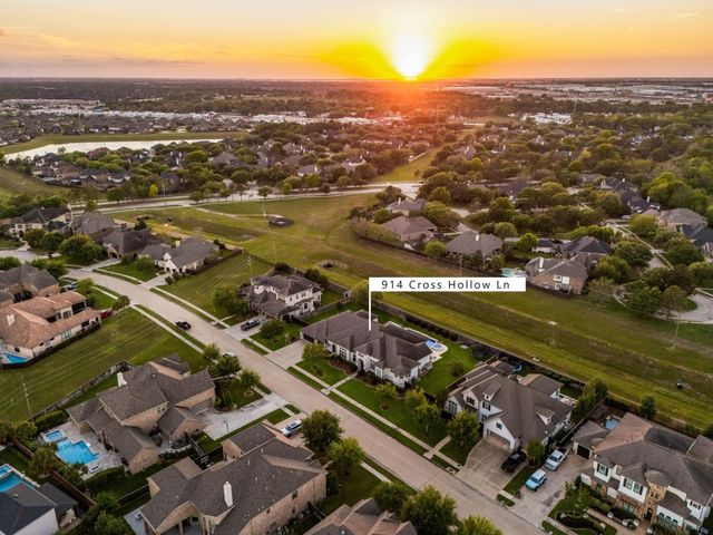 914 Cross Hollow Lane, Katy, TX 77494