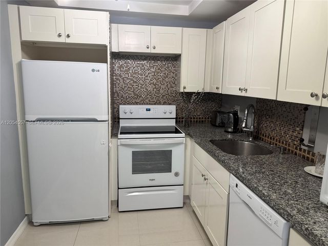 20335 W Country Club Dr 1206, Aventura, FL 33180