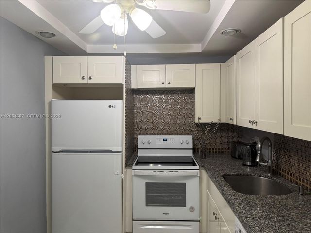 20335 W Country Club Dr 1206, Aventura, FL 33180