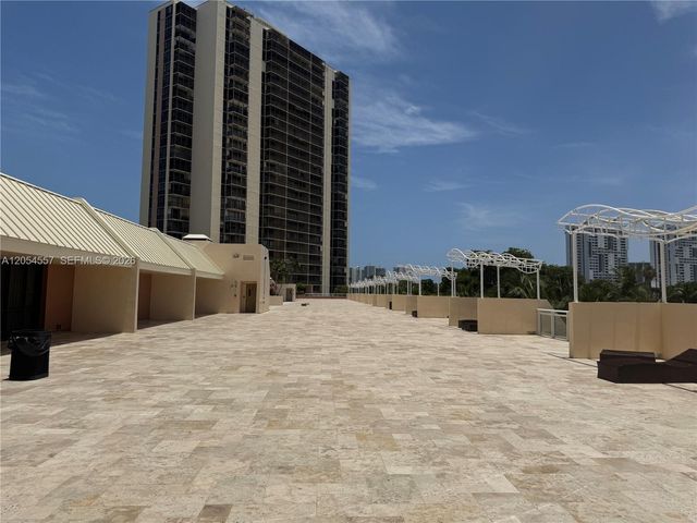 20335 W Country Club Dr 1206, Aventura, FL 33180