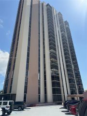 20335 W Country Club Dr 1206, Aventura, FL 33180