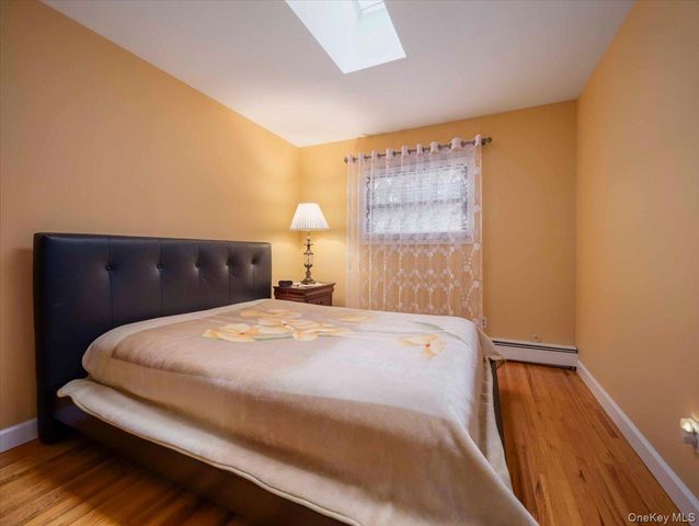 10 Burham Drive, Smithtown, NY 11787