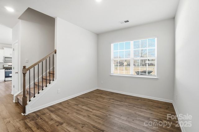 8012 Clairwood Drive, Charlotte, NC 28269