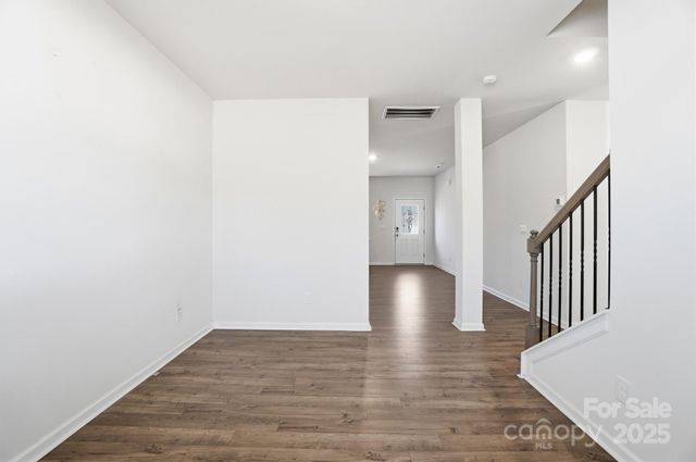 8012 Clairwood Drive, Charlotte, NC 28269