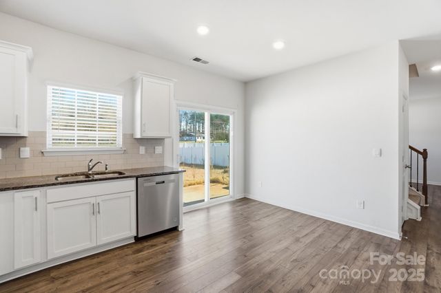 8012 Clairwood Drive, Charlotte, NC 28269