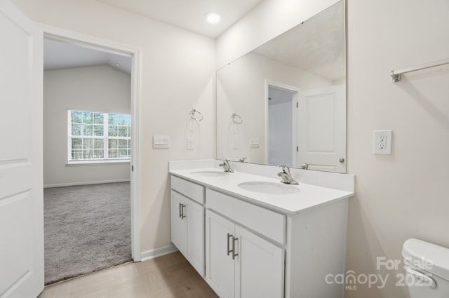 8012 Clairwood Drive, Charlotte, NC 28269