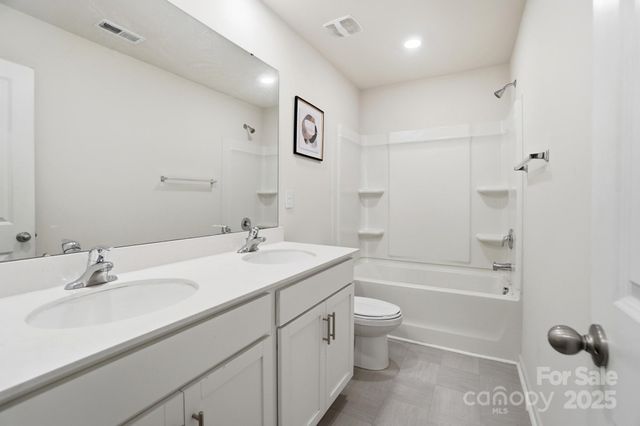 8012 Clairwood Drive, Charlotte, NC 28269